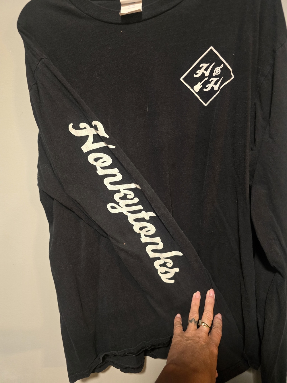 Long Sleeve Graphic Tee - Black